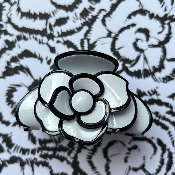 Camellia Flower Hair Claw Clip 2 piece set - Picture 8 of 8